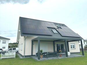Einfamilienhaus mit PV-Dach